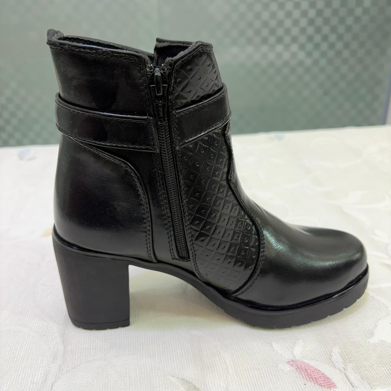 StyleFlex Black Women’s Casual Boots | Fashionable & Comfortable Wear