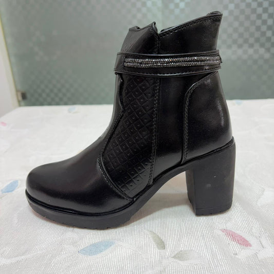 StyleFlex Black Women’s Casual Boots | Fashionable & Comfortable Wear