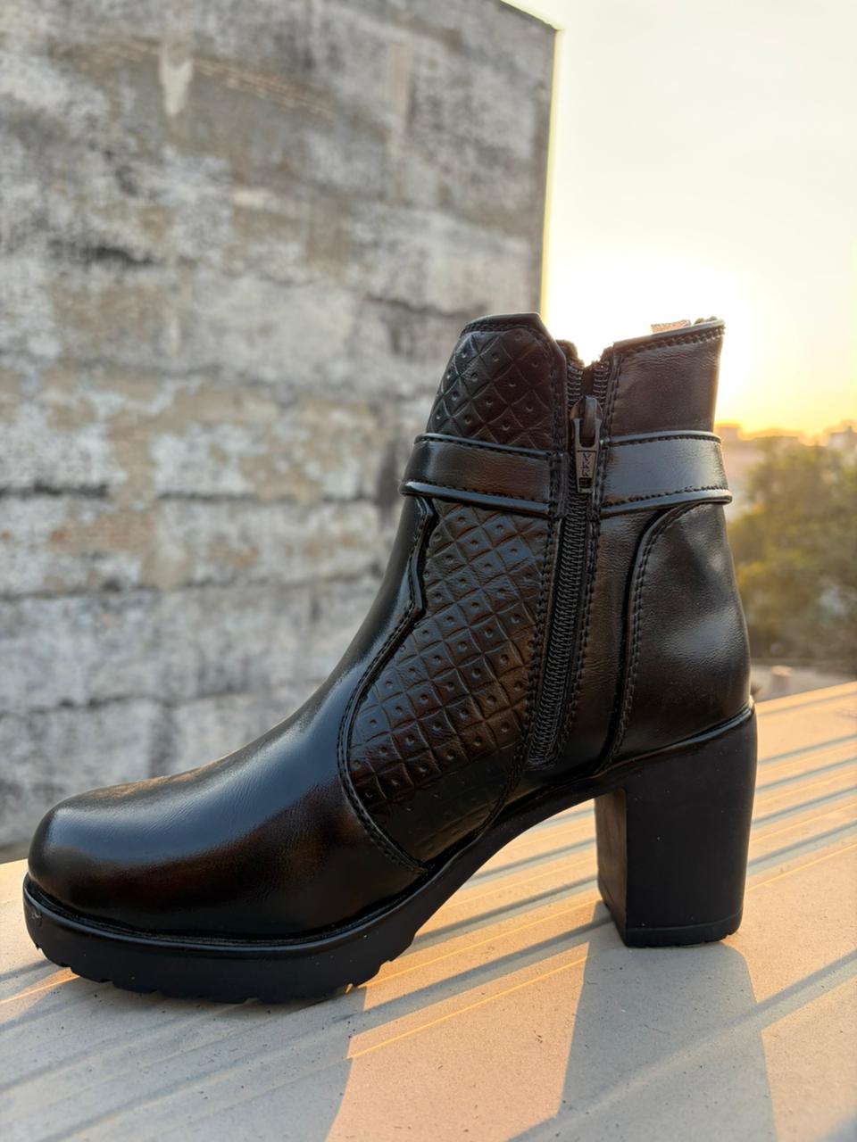 StyleFlex Black Women’s Casual Boots | Fashionable & Comfortable Wear